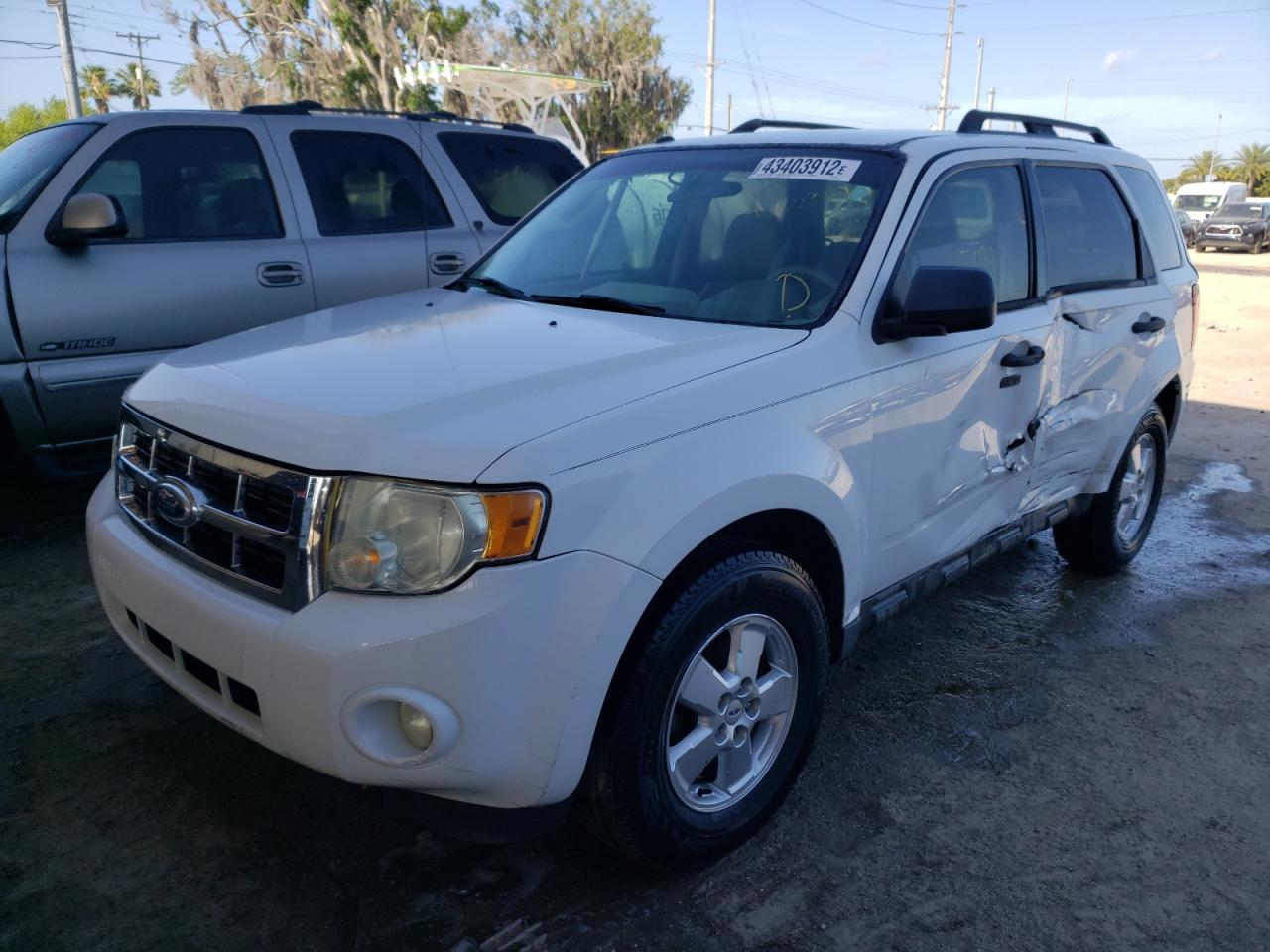 Foto 2 de la subasta – 2010 FORD ESCAPE XLT con VIN 1FMCU0D70AKB89033