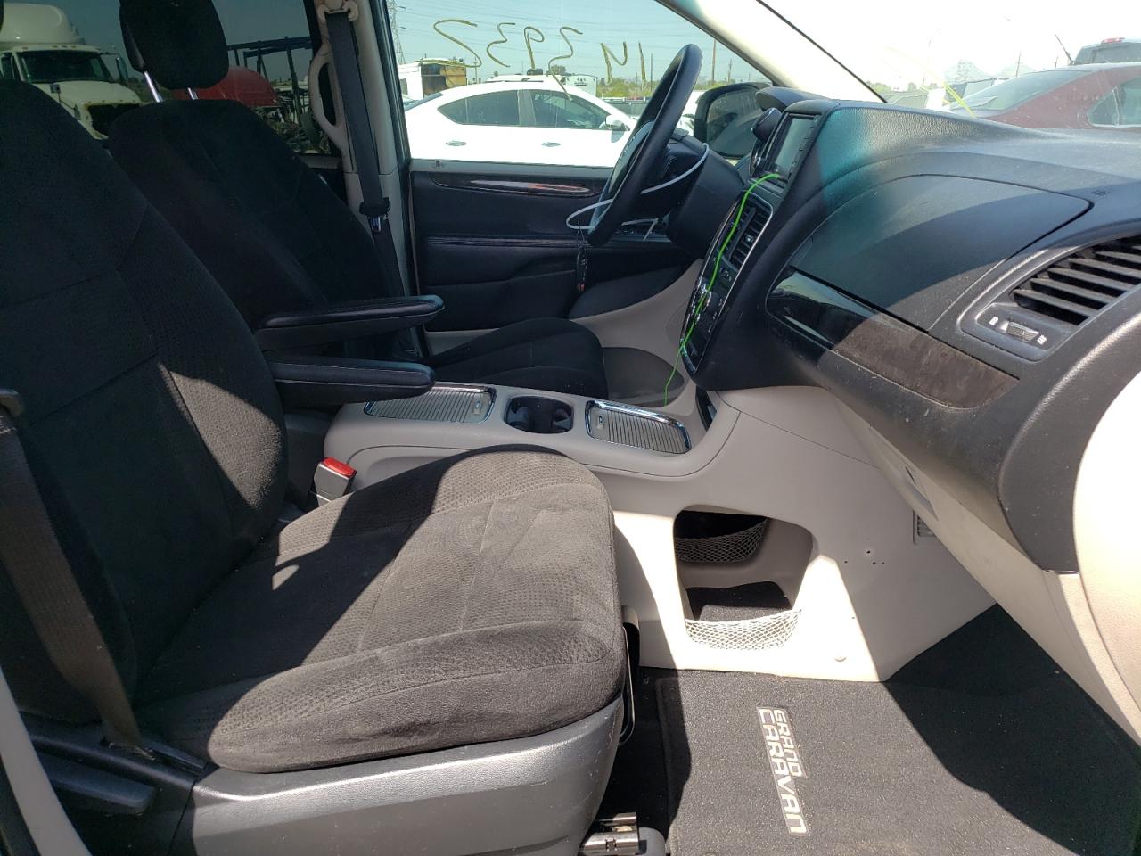 Photo 5 from auction – 2012 DODGE GRAND CARA with VIN 2C4RDGCG7CR110812