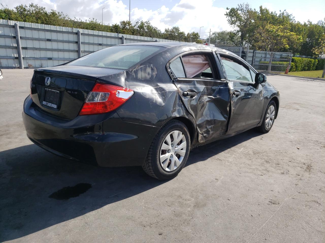 Photo 4 from auction – 2012 HONDA CIVIC LX with VIN 2HGFB2F51CH303602