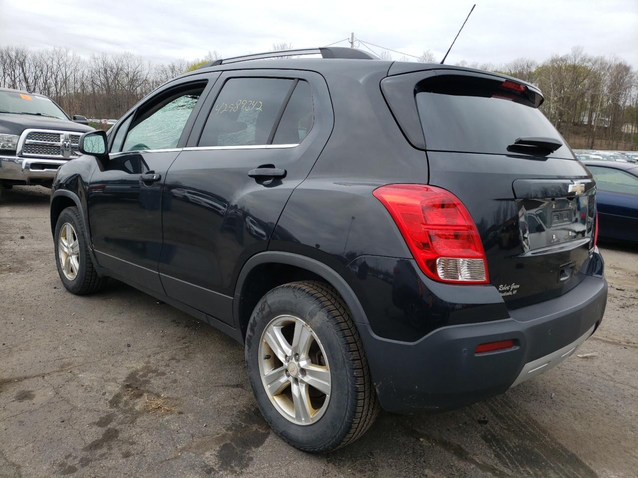 Photo 3 from auction – 2015 CHEVROLET TRAX 1LT with VIN 3GNCJRSB2FL252039
