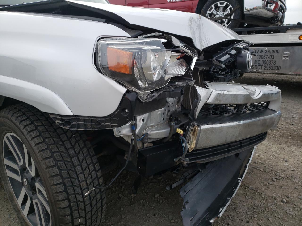 صورة رقم 10 من المزاد - 2017 TOYOTA 4RUNNER SR مع VIN JTEBU5JR7H5425331
