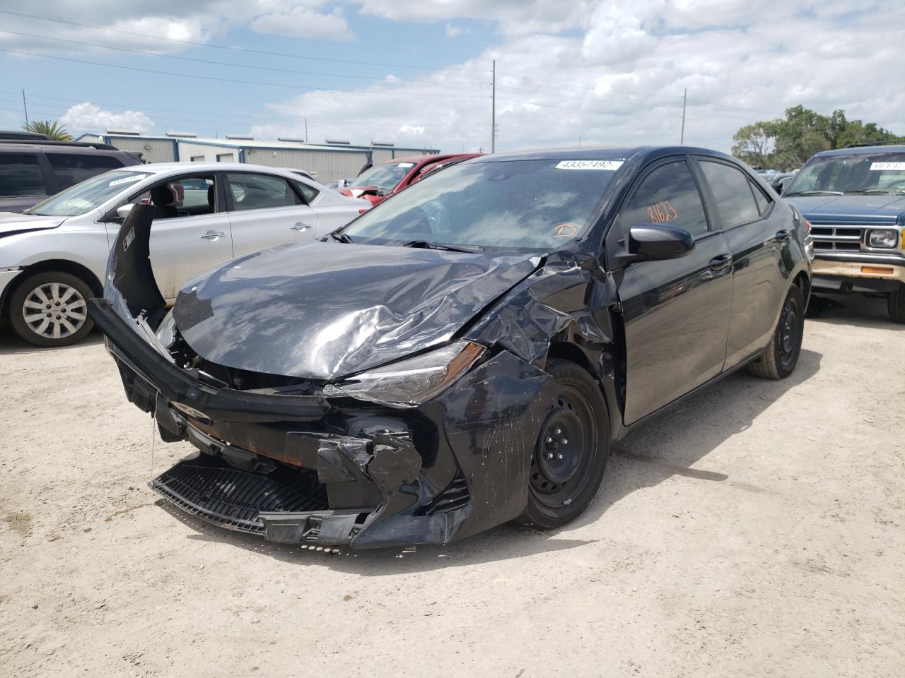 Photo 2 from auction – 2017 TOYOTA COROLLA L with VIN 2T1BURHE5HC921990