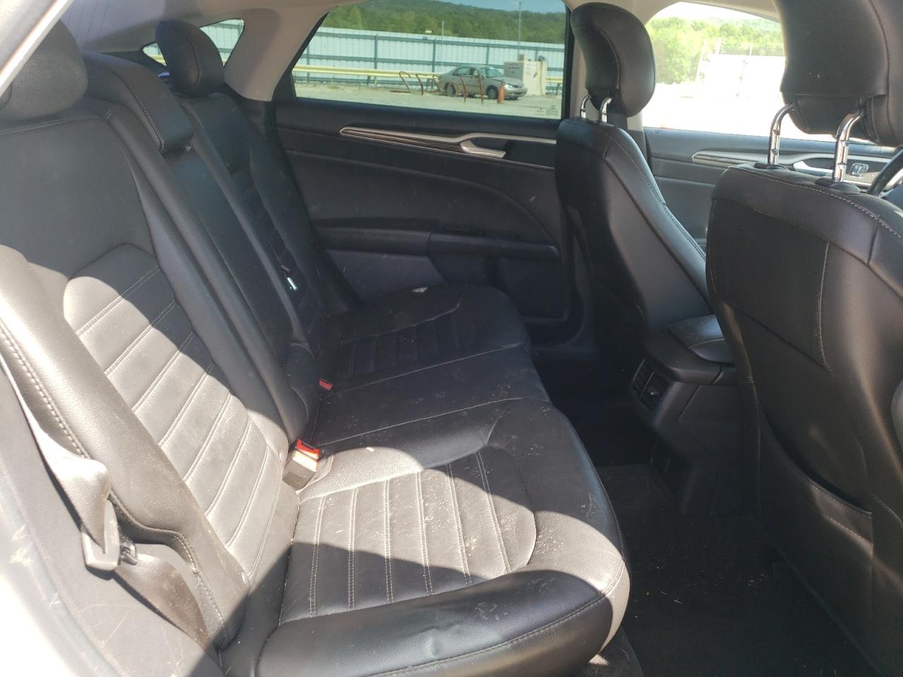 Photo 6 from auction – 2014 FORD FUSION SE with VIN 3FA6P0HD8ER113995