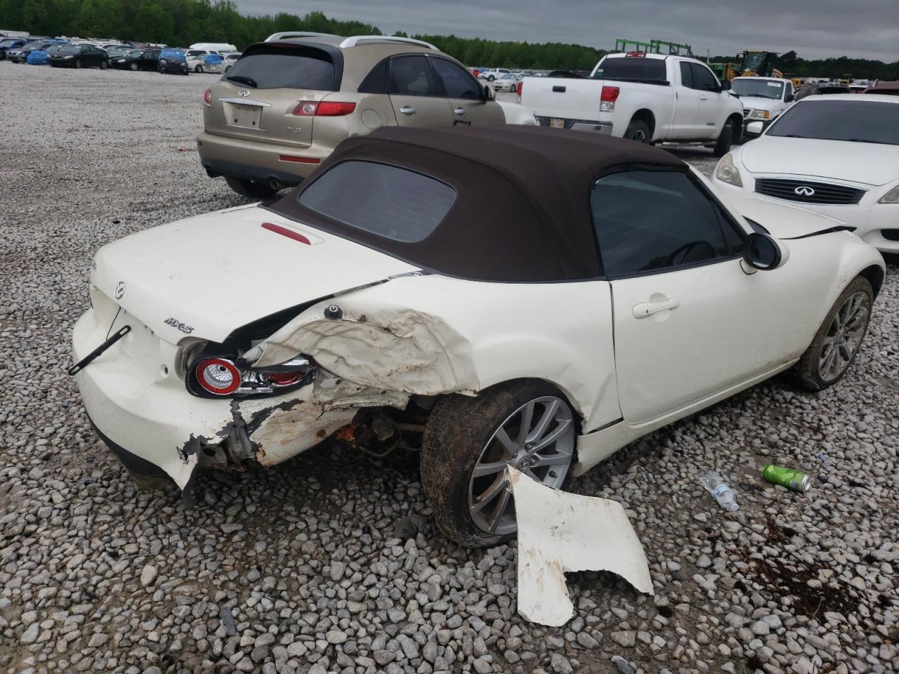 Photo 4 from auction – 2006 MAZDA MX-5 MIATA with VIN JM1NC25F860103407