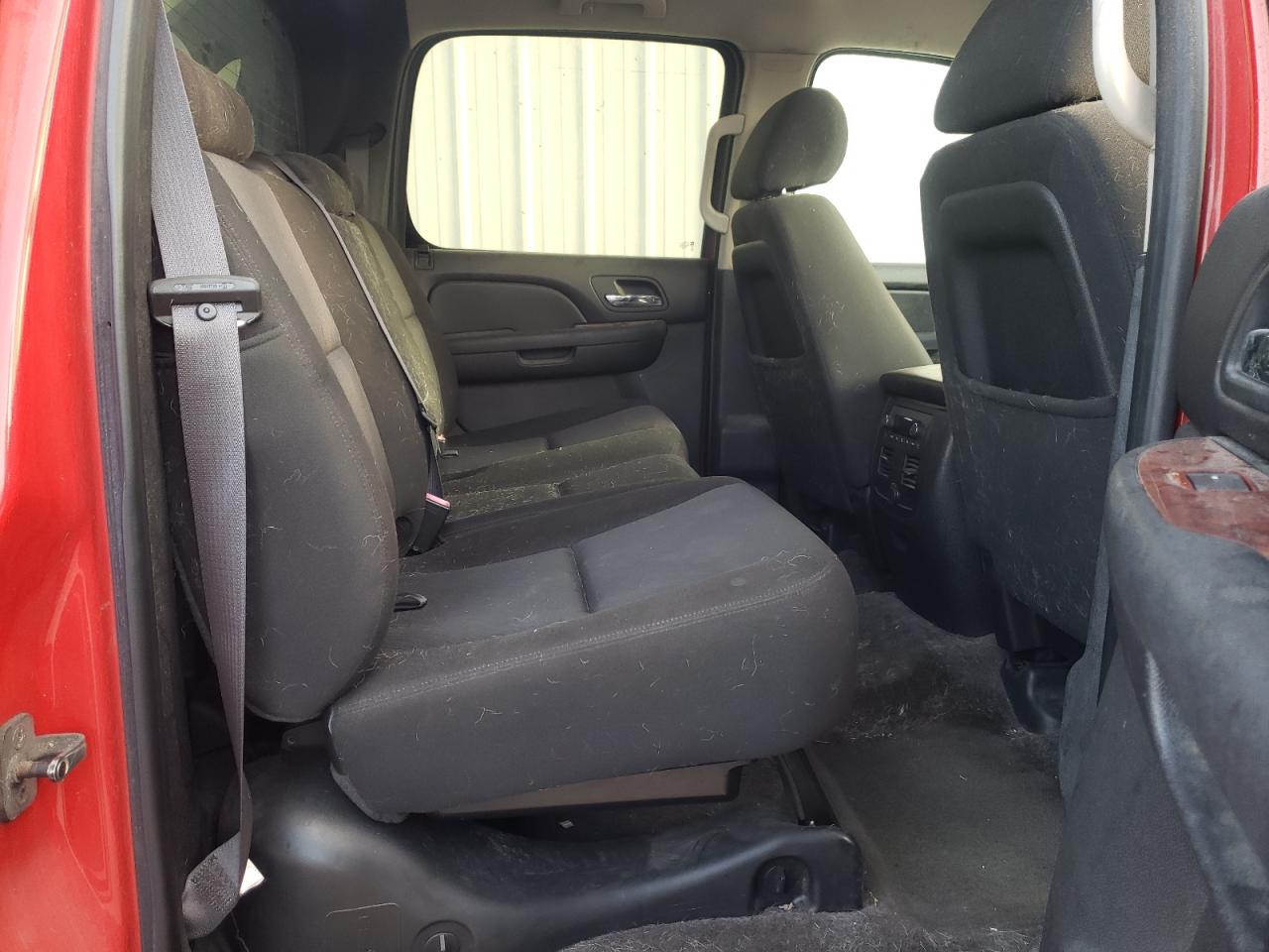 Photo 6 from auction – 2011 CHEVROLET AVALANCHE with VIN 3GNTKEE38BG190126