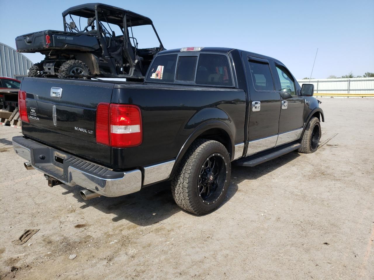 Photo 4 from auction – 2006 LINCOLN MARK LT with VIN 5LTPW165X6FJ01166