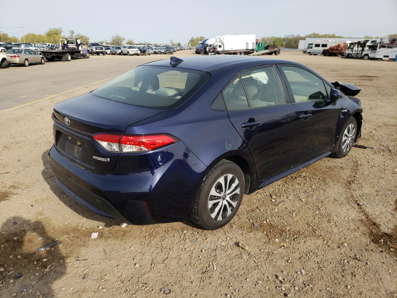 Photo 4 from auction – 2020 TOYOTA COROLLA LE with VIN JTDEBRBE8LJ001067
