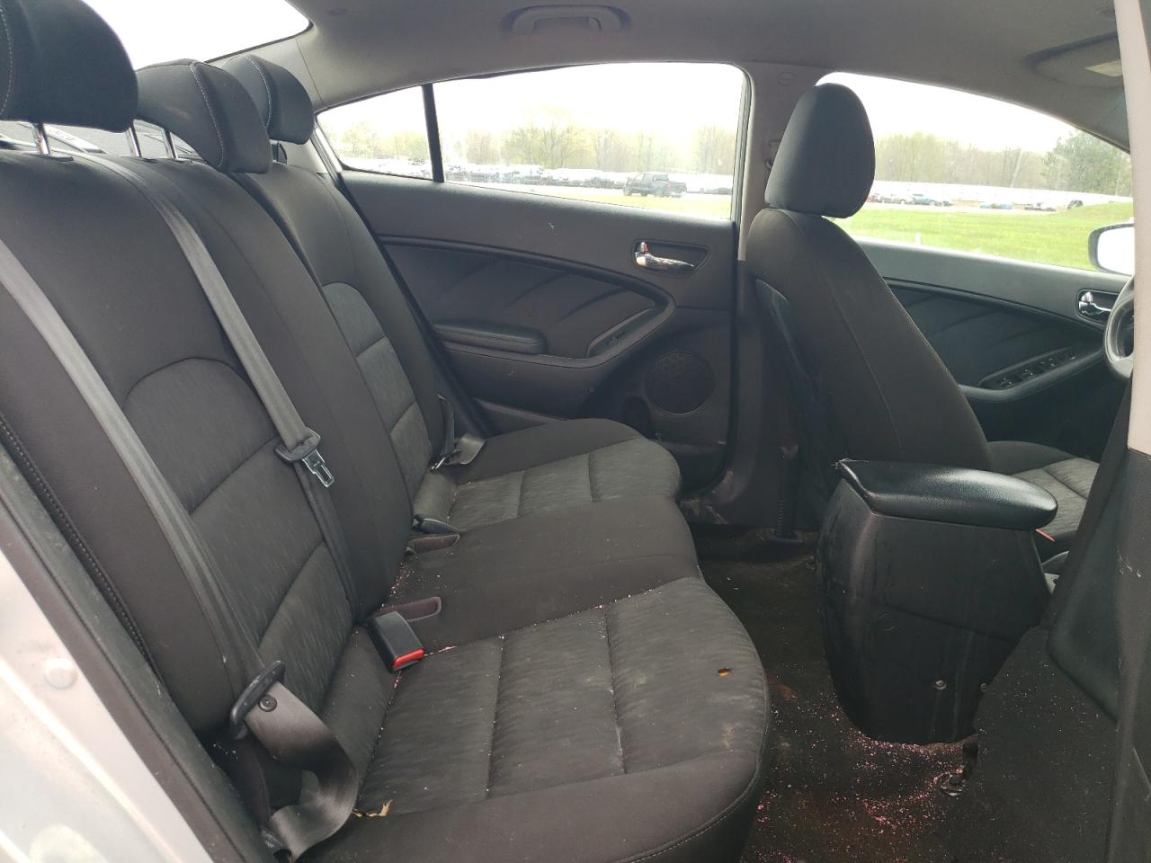 Photo 6 from auction – 2014 KIA FORTE LX with VIN KNAFK4A64E5149761