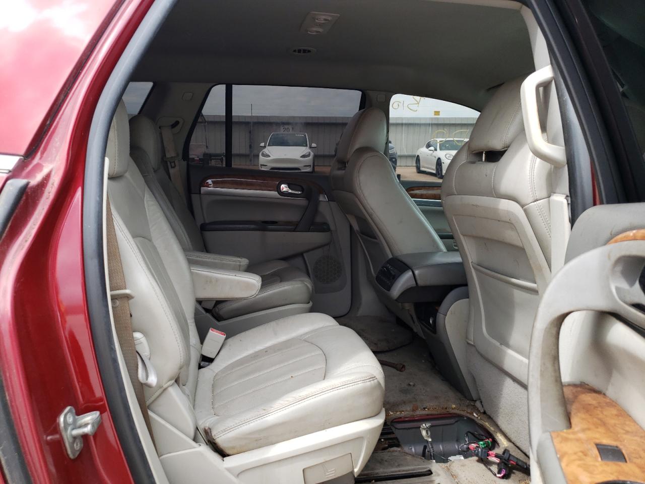 Photo 6 from auction – 2010 BUICK ENCLAVE CX with VIN 5GALRCED6AJ233622