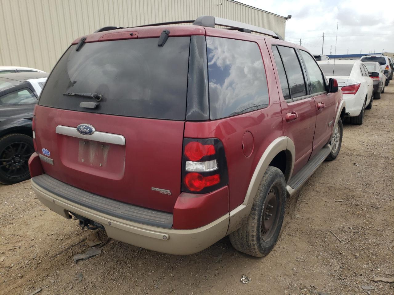 Photo 4 from auction – 2006 FORD EXPLORER E with VIN 1FMEU74E76UB52671