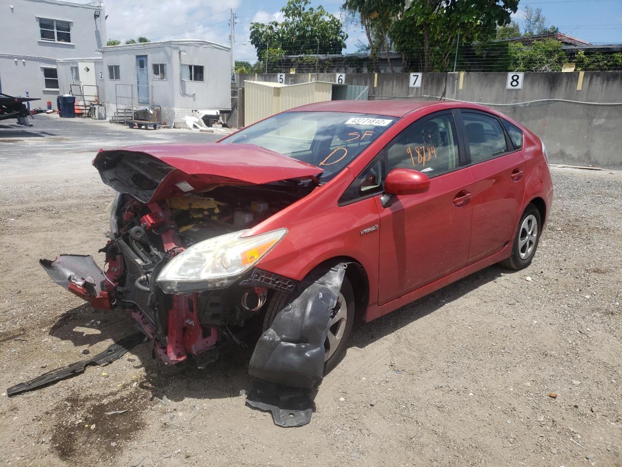 Photo 2 from auction – 2014 TOYOTA PRIUS with VIN JTDKN3DU5E1747961