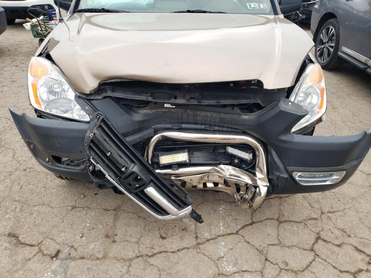 Photo 9 from auction – 2004 HONDA CR-V EX with VIN SHSRD78884U238905