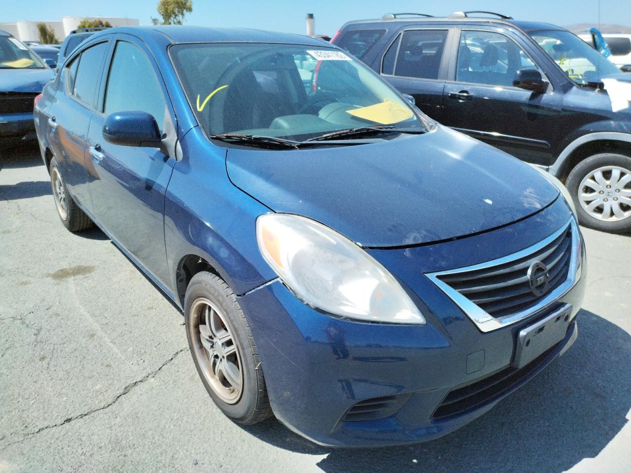 NISSAN VERSA S 2014 with VIN 3N1CN7AP2EK439769 - Photo from auction