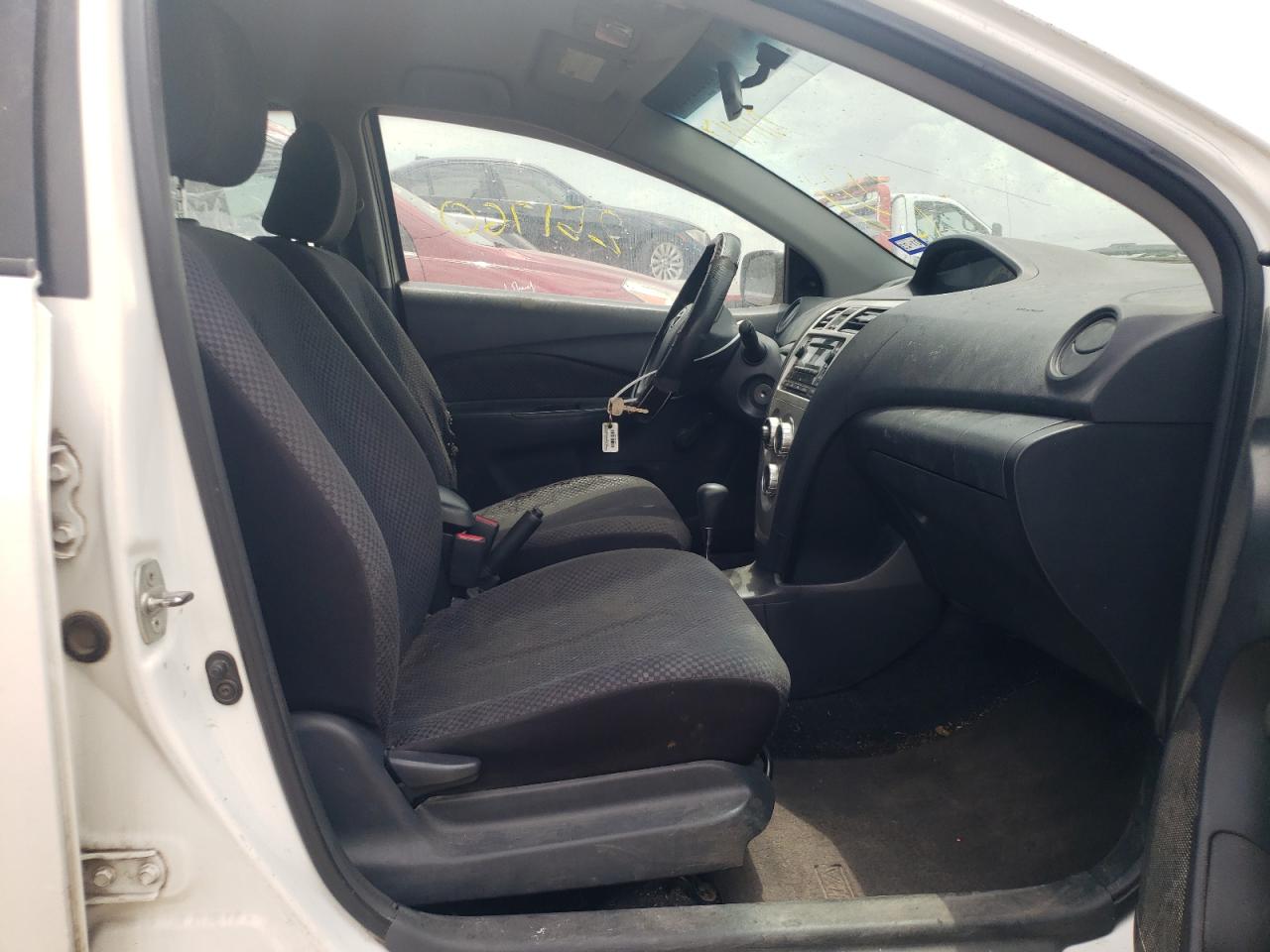 Photo 5 from auction – 2007 TOYOTA YARIS with VIN JTDBT923971011417