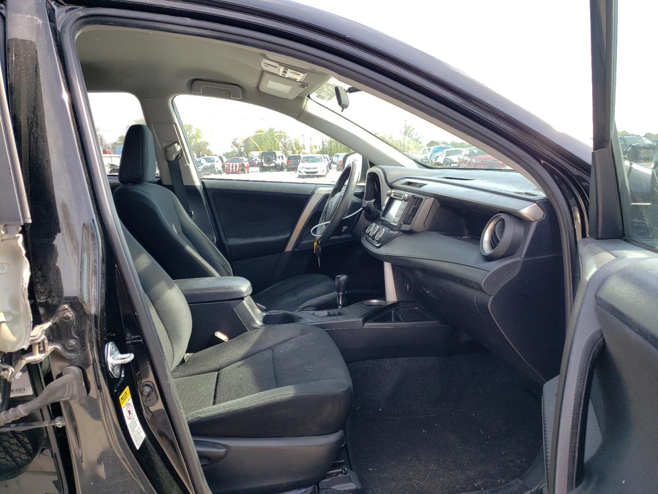 Zdjęcie 5 z aukcji – 2014 TOYOTA RAV4 LE z VIN 2T3BFREV6EW157955