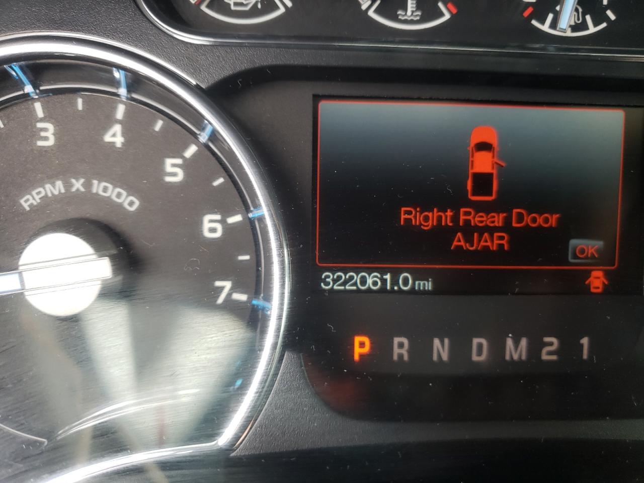 Photo 8 from auction – 2011 FORD F150 SUPER with VIN 1FTFW1ET4BFA99097