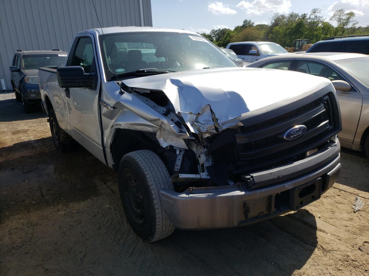 FORD F150 2013 with VIN 1FTMF1CMXDKF27882 - Photo from auction