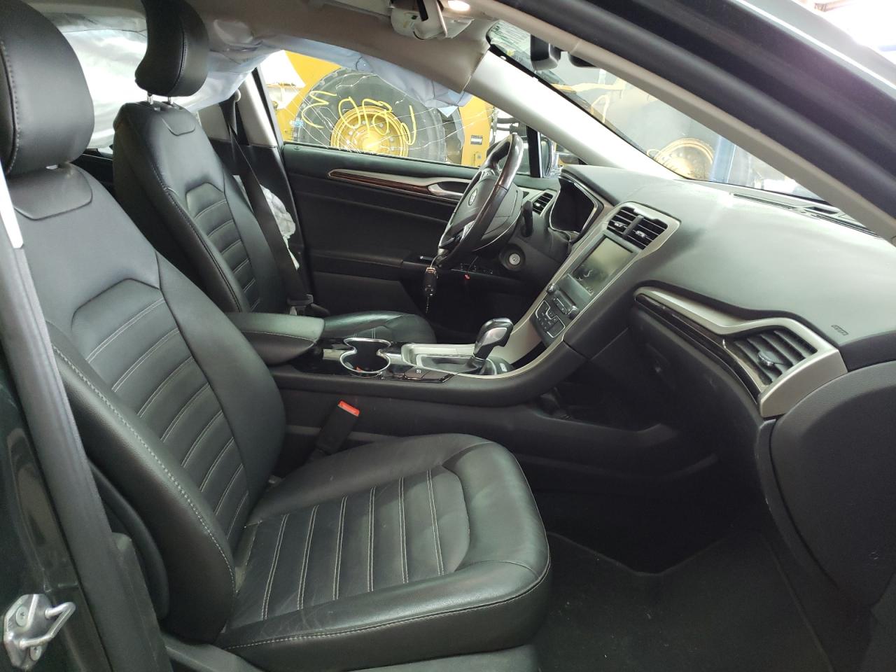 Photo 5 from auction – 2016 FORD FUSION SE with VIN 3FA6P0LU1GR196566