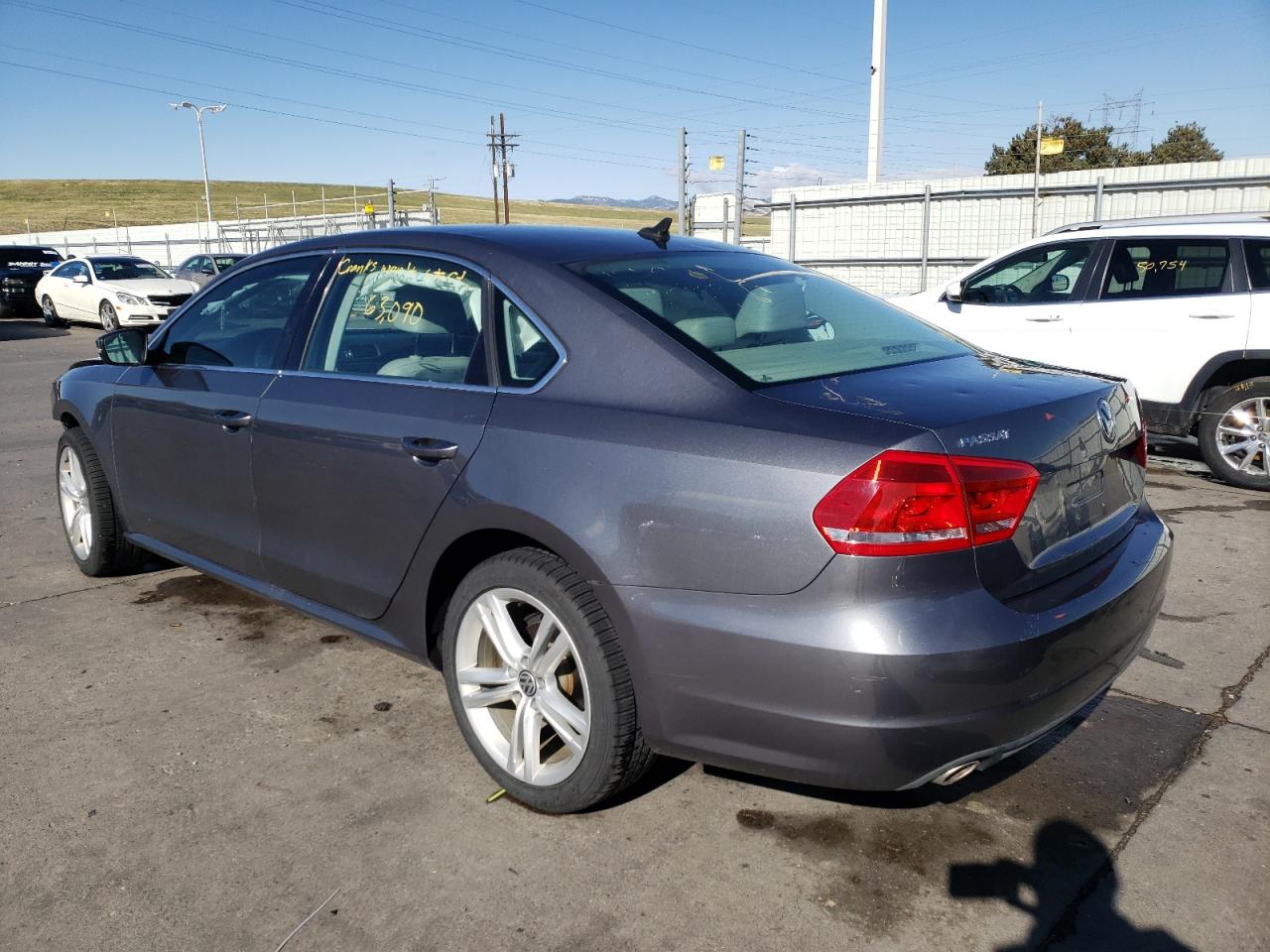 Photo 3 from auction – 2014 VOLKSWAGEN PASSAT SE with VIN 1VWBN7A30EC078471