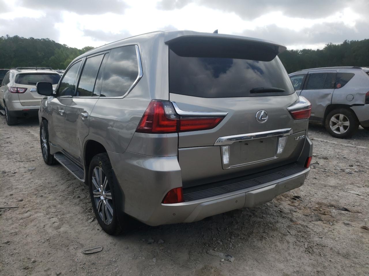 Photo 3 from auction – 2016 LEXUS LX 570 with VIN JTJHY7AX4G4218409