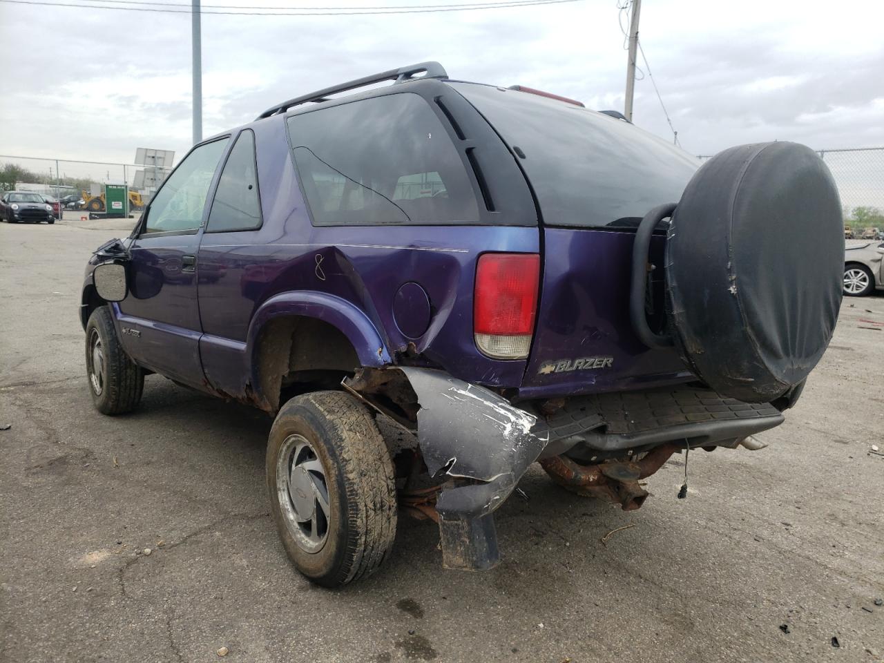 Photo 3 from auction – 1996 CHEVROLET BLAZER with VIN 1GNCT18W2TK216385