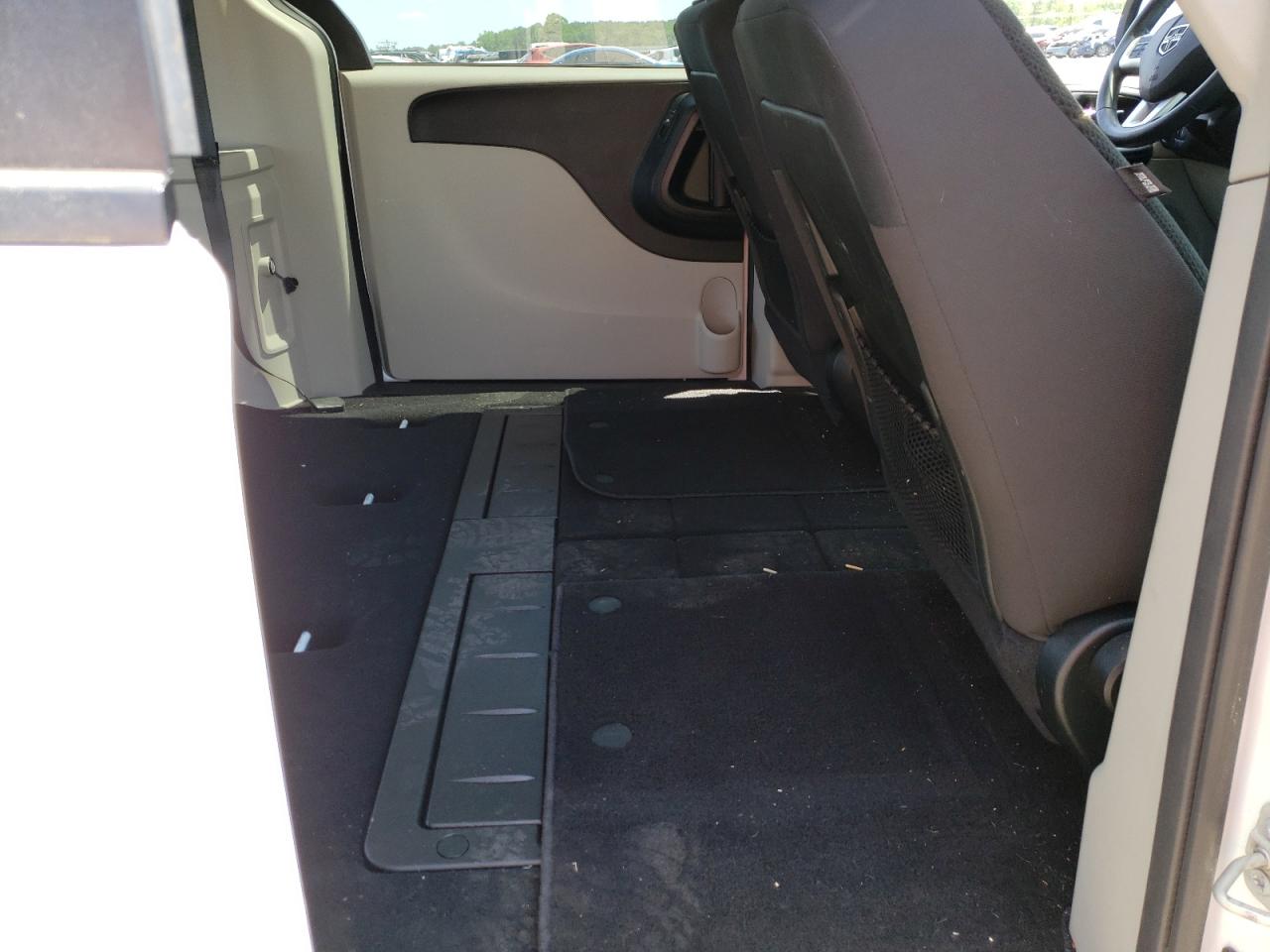 Photo 6 from auction – 2018 DODGE GRAND CARA with VIN 2C4RDGBG9JR302926