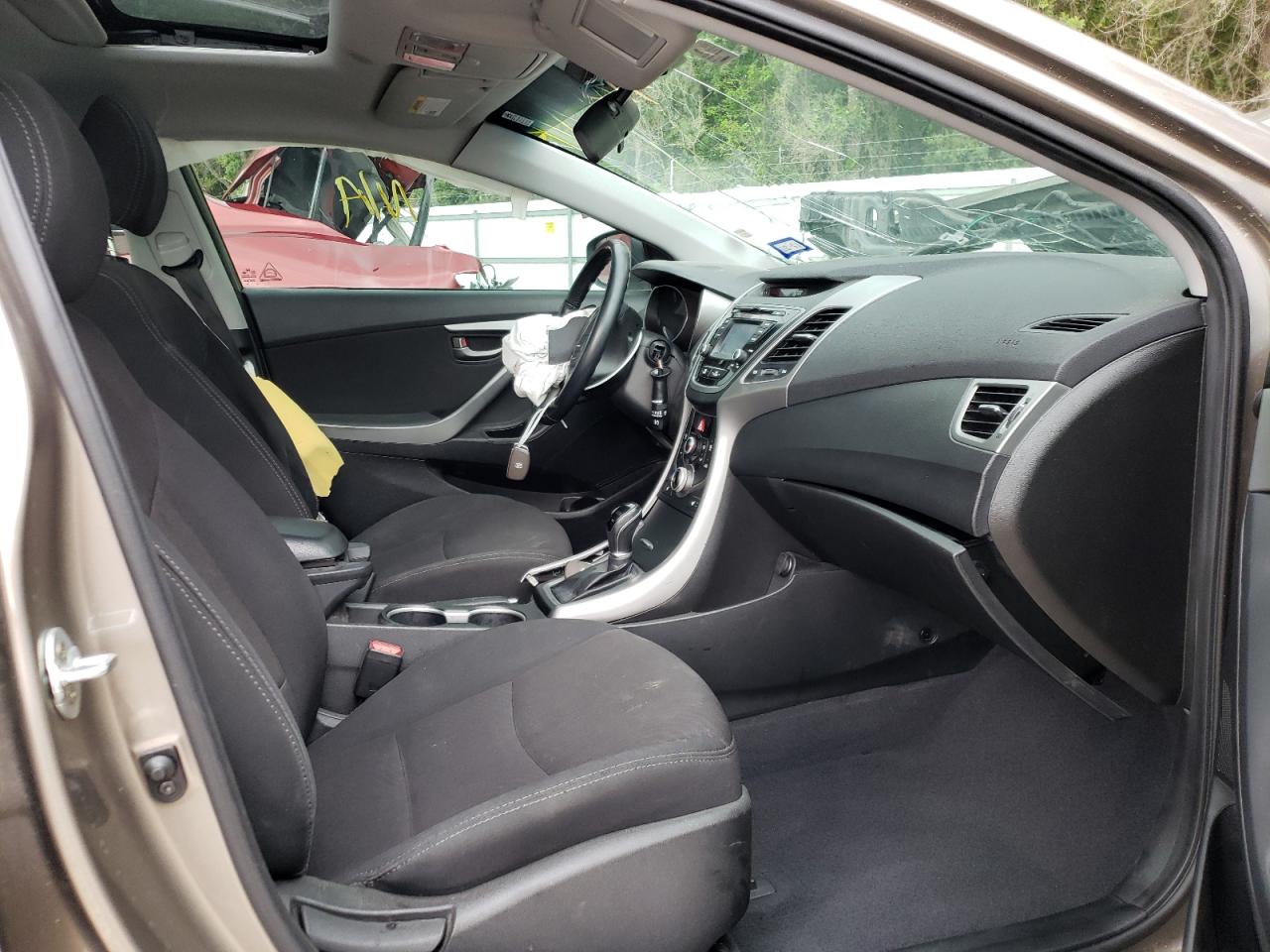 Photo 5 from auction – 2016 HYUNDAI ELANTRA SE with VIN 5NPDH4AE1GH795441