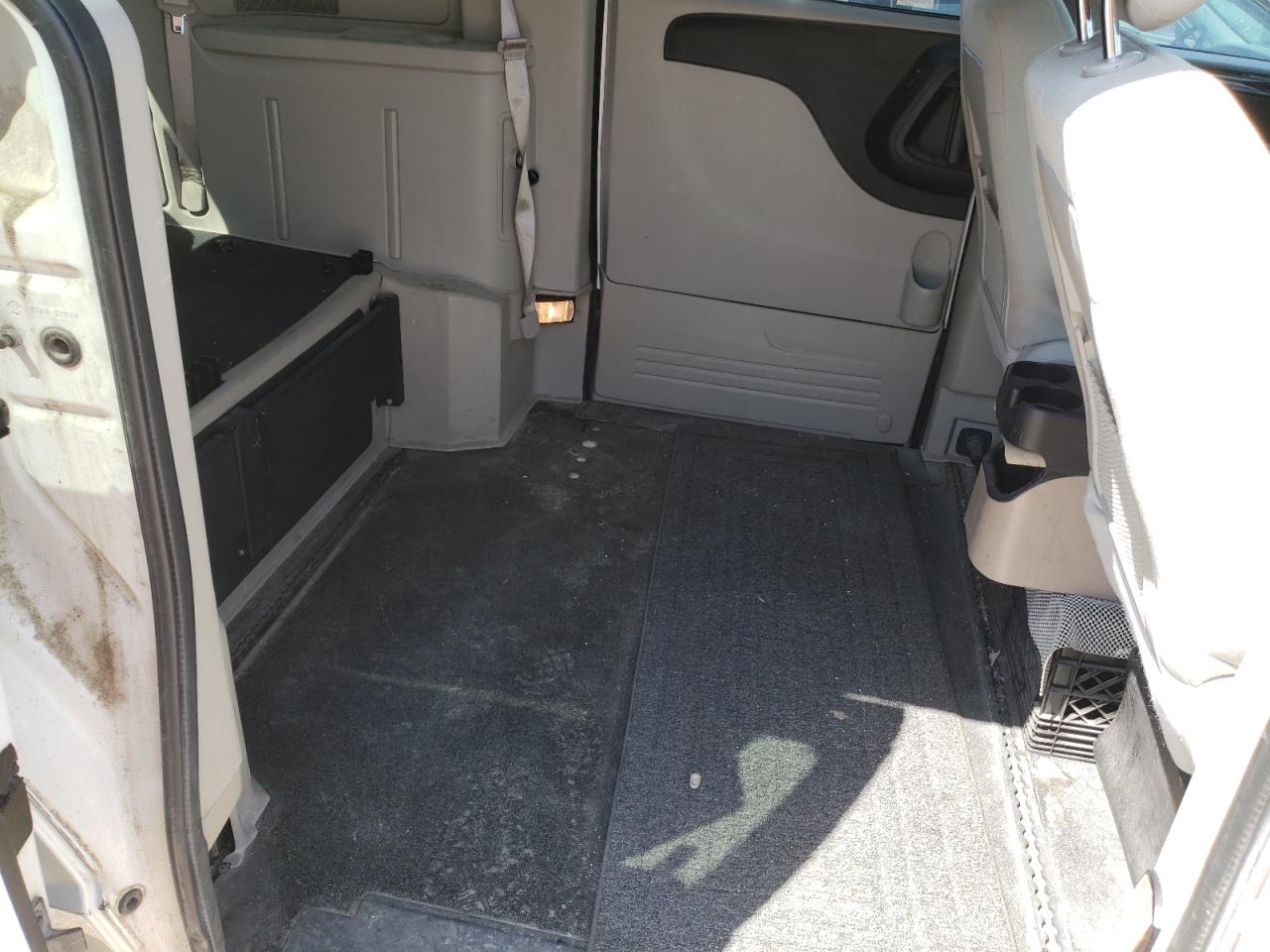 Photo 6 from auction – 2012 DODGE GRAND CARA with VIN 2C4RDGBG9CR180684