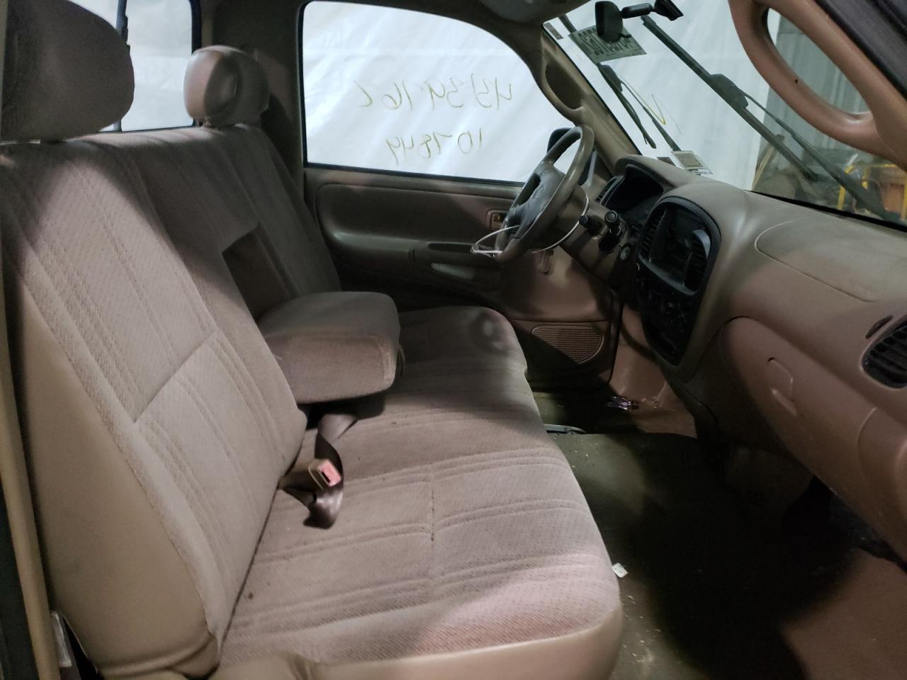 Photo 5 from auction – 2001 TOYOTA TUNDRA with VIN 5TBJN32101S212367