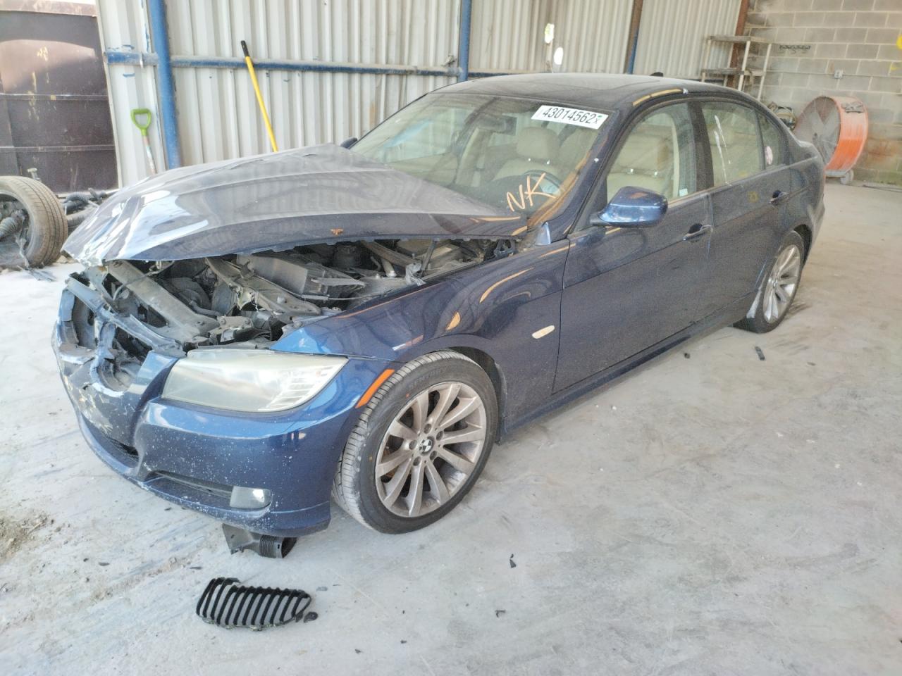 Photo 2 from auction – 2011 BMW 328 I with VIN WBAPH7C58BE678327