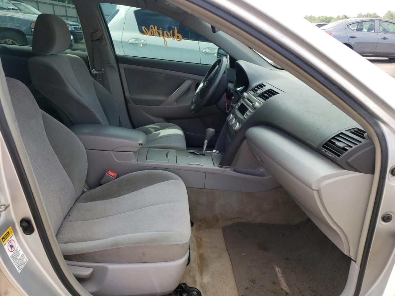 Photo 5 from auction – 2011 TOYOTA CAMRY BASE with VIN 4T1BF3EK6BU121688