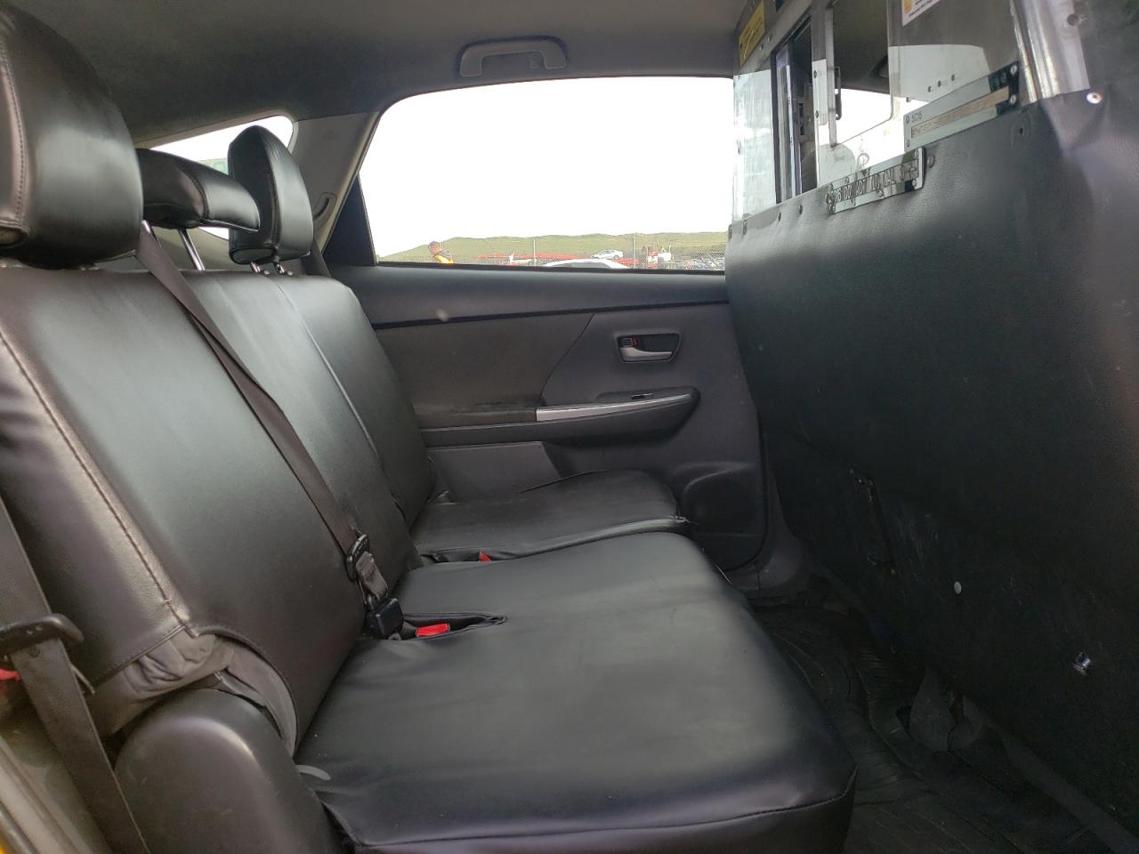 Photo 6 from auction – 2012 TOYOTA PRIUS with VIN JTDZN3EU9C3150634
