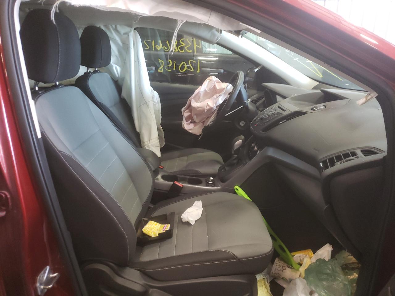 Photo 5 from auction – 2016 FORD ESCAPE SE with VIN 1FMCU9GX3GUA18645