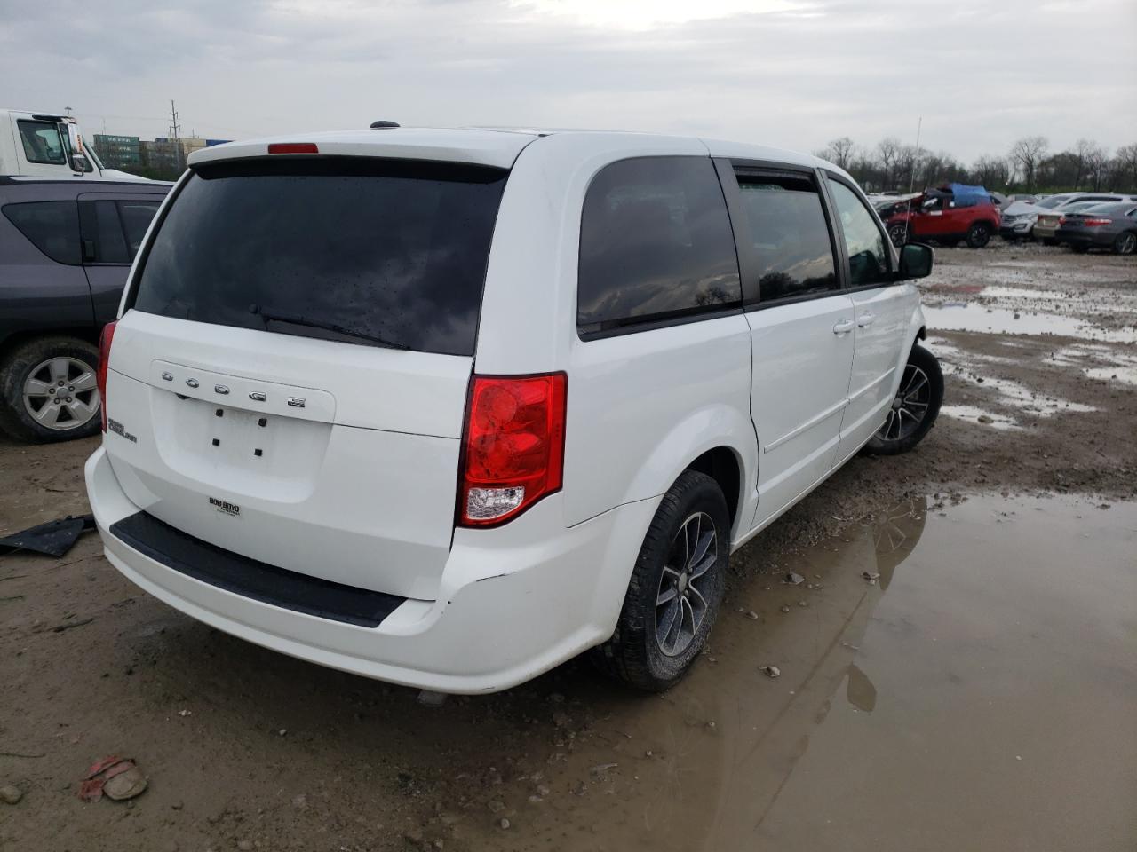 Photo 4 from auction – 2017 DODGE GRAND CARA with VIN 2C4RDGBG5HR819909