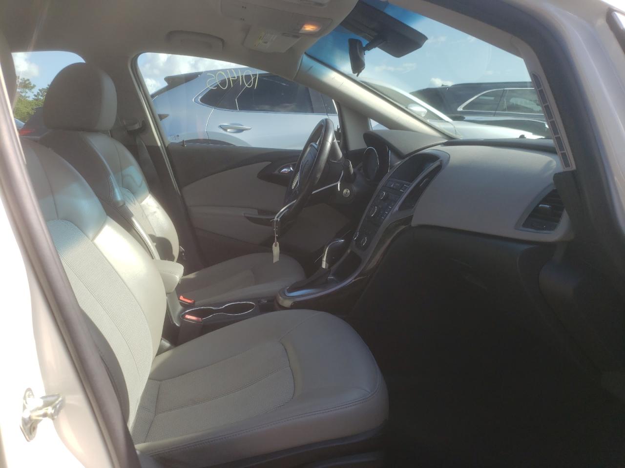 Photo 5 from auction – 2013 BUICK VERANO with VIN 1G4PP5SK8D4100086
