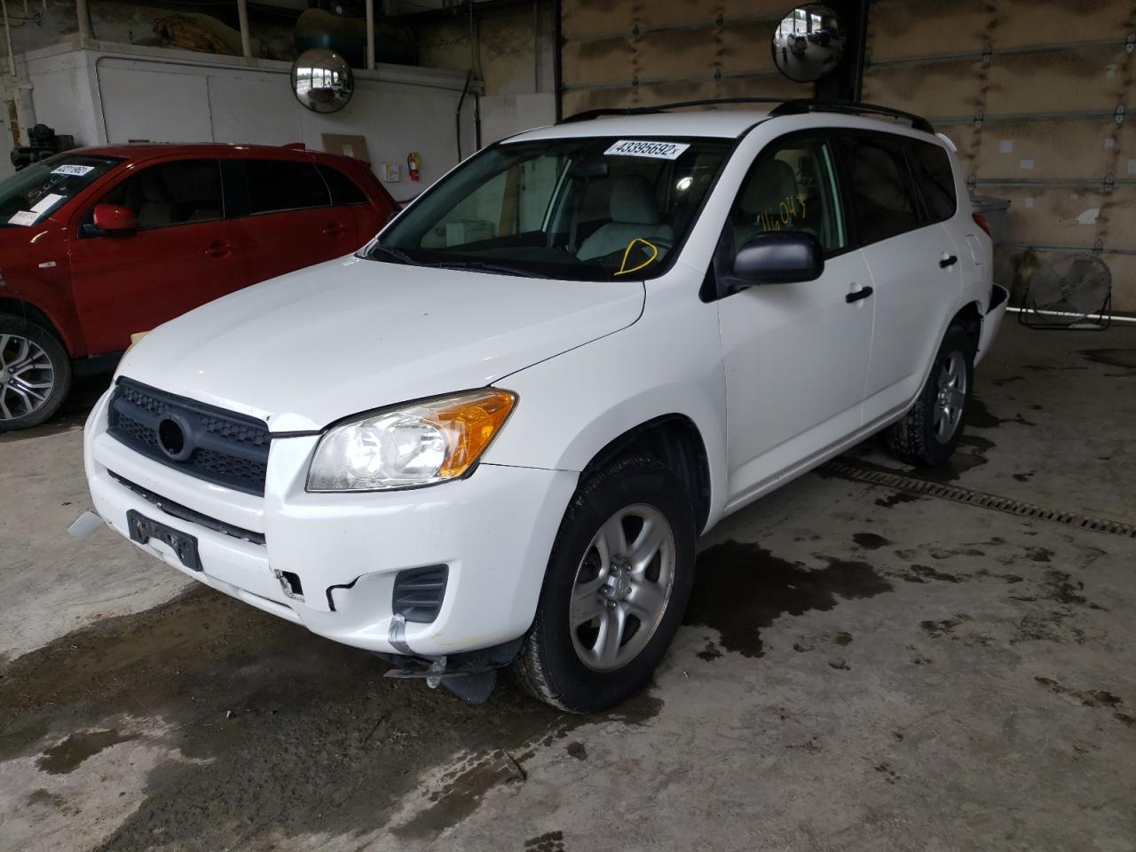 Photo 2 from auction – 2009 TOYOTA RAV4 with VIN JTMZF33V995006992