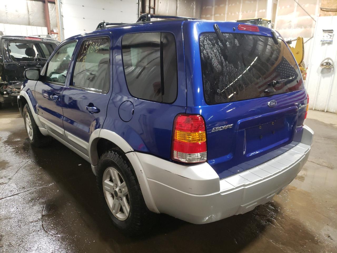 Photo 3 from auction – 2005 FORD ESCAPE HEV with VIN 1FMCU96H25KD16705