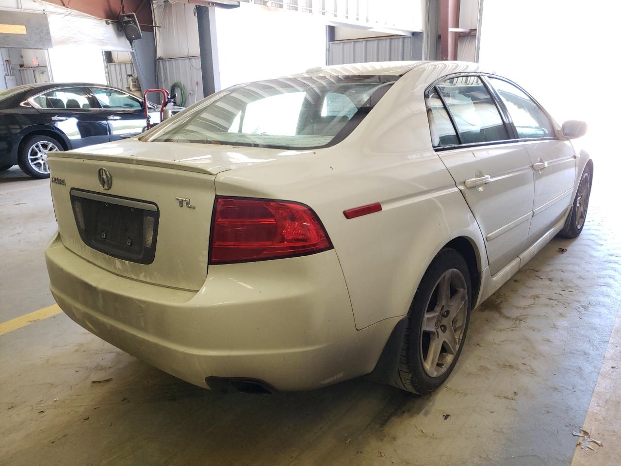 Photo 4 from auction – 2005 ACURA TL with VIN 19UUA66275A046793