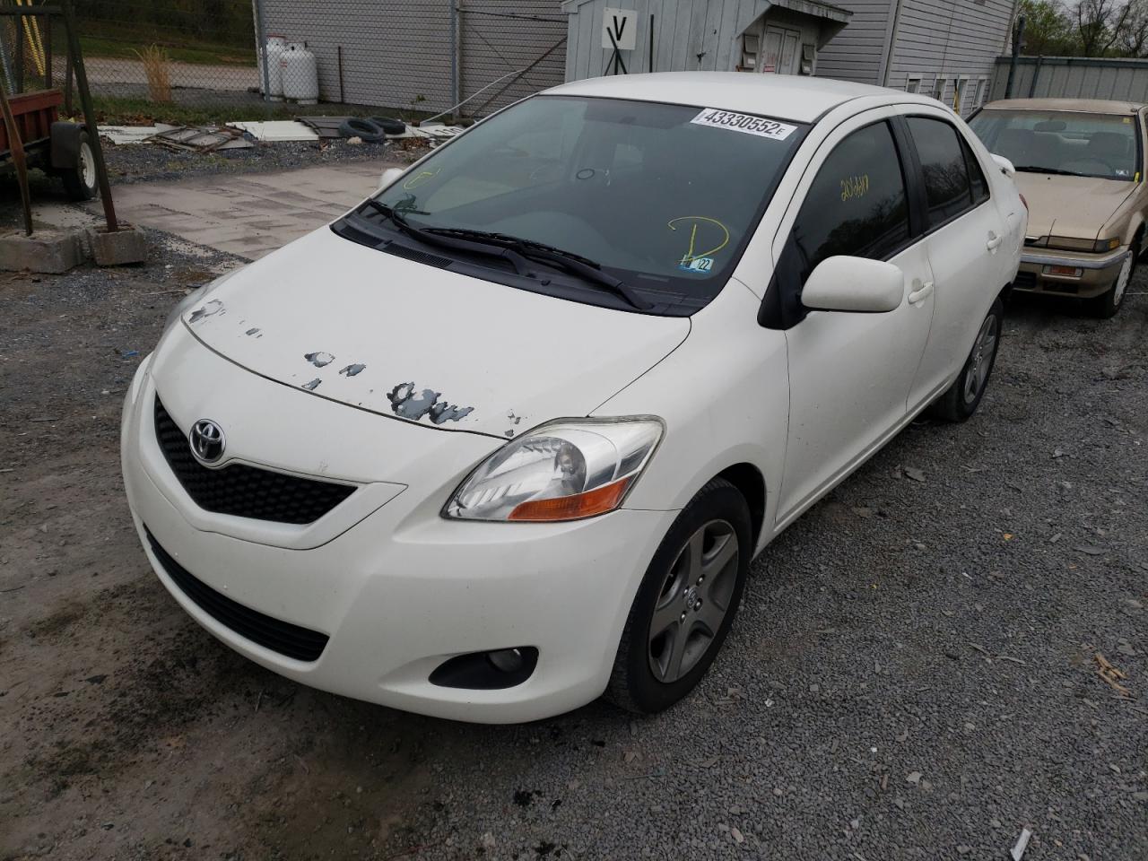 Photo 2 from auction – 2010 TOYOTA YARIS with VIN JTDBT4K33A4064932