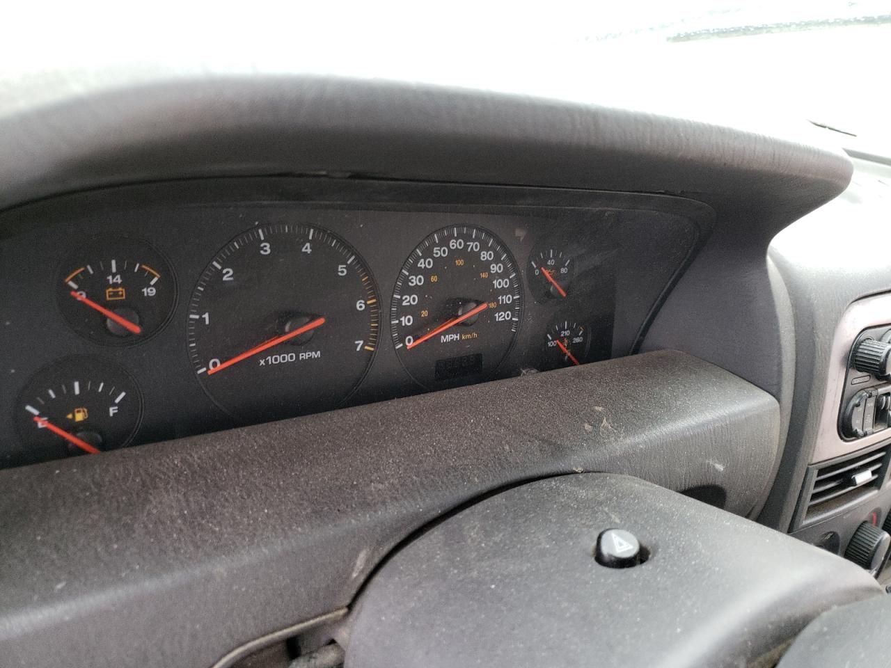 Photo 8 from auction – 2001 JEEP GRAND CHER with VIN 1J4GW48S71C694111