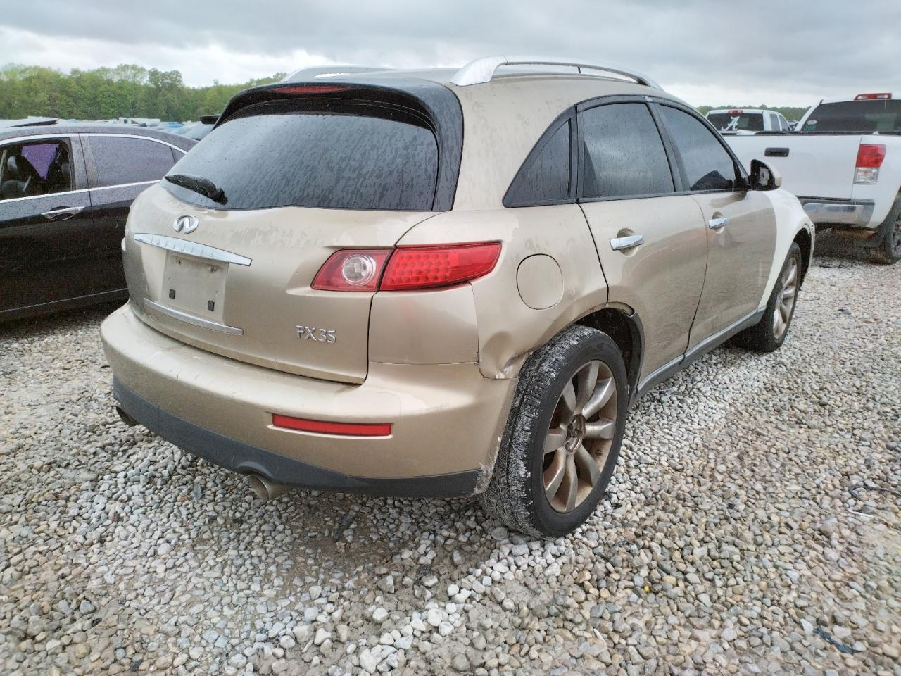 Photo 4 from auction – 2004 INFINITI FX35 with VIN JNRAS08W04X211865