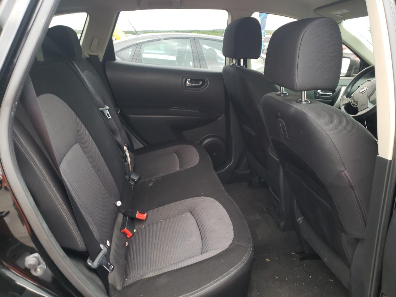 Photo 6 from auction – 2013 NISSAN ROGUE S with VIN JN8AS5MT2DW510096