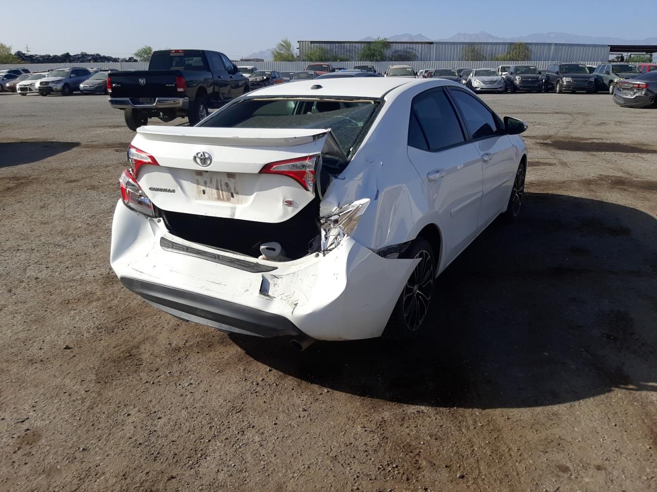 Photo 4 from auction – 2014 TOYOTA COROLLA L with VIN 5YFBURHE9EP117848