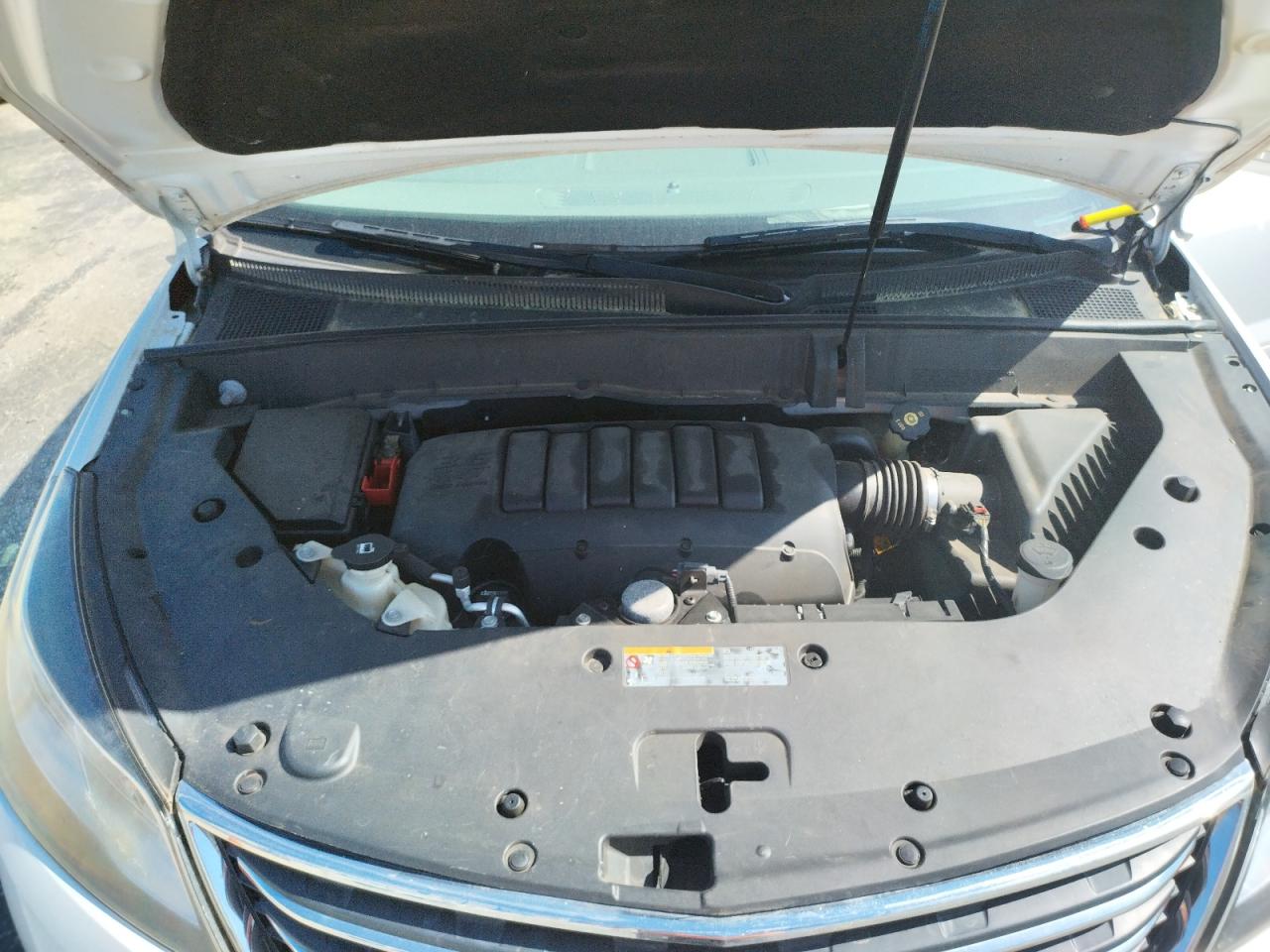 Photo 7 from auction – 2017 CHEVROLET TRAVERSE L with VIN 1GNKRGKD6HJ162185
