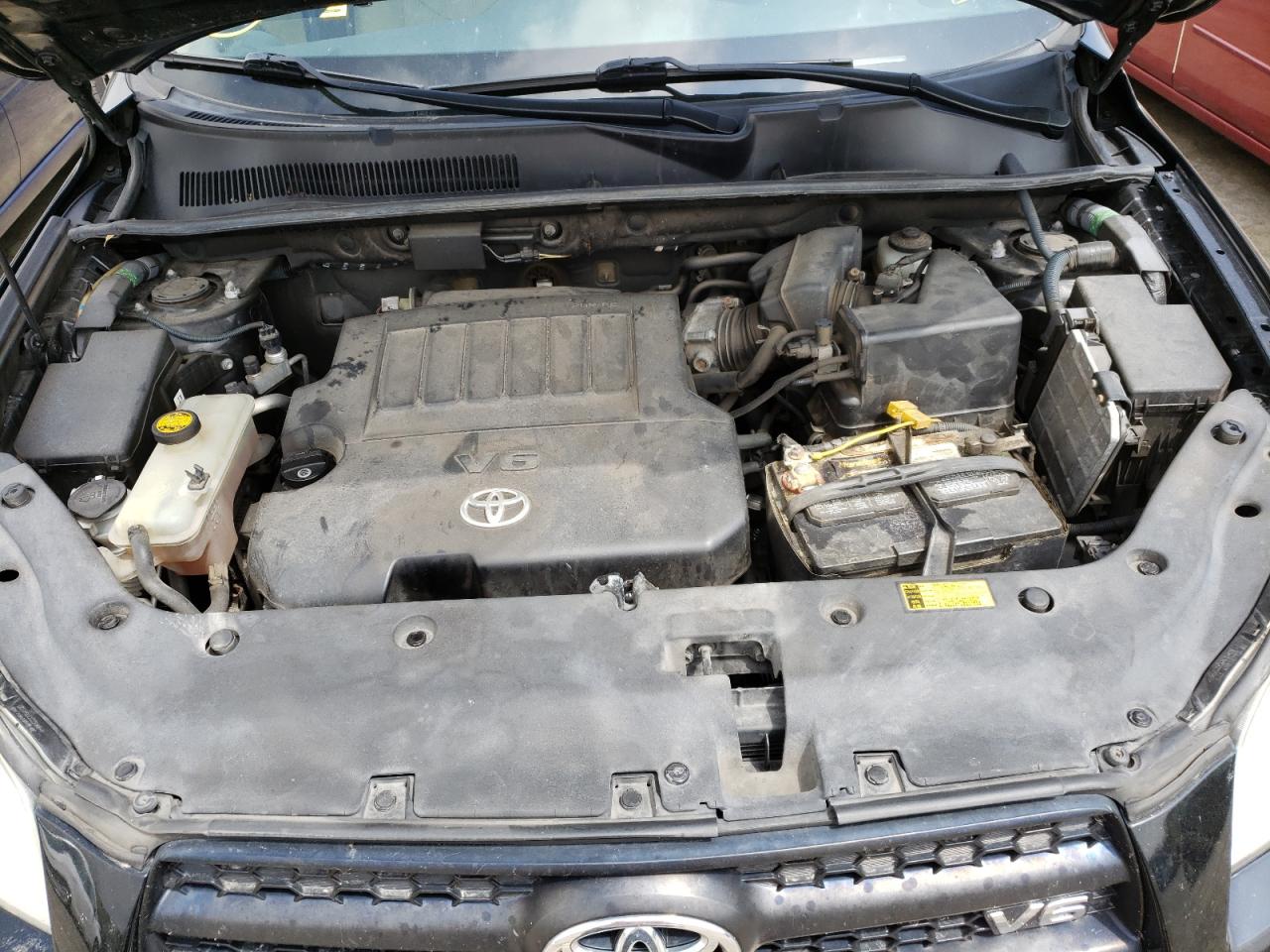 Photo 7 from auction – 2011 TOYOTA RAV4 with VIN 2T3BK4DV4BW051385