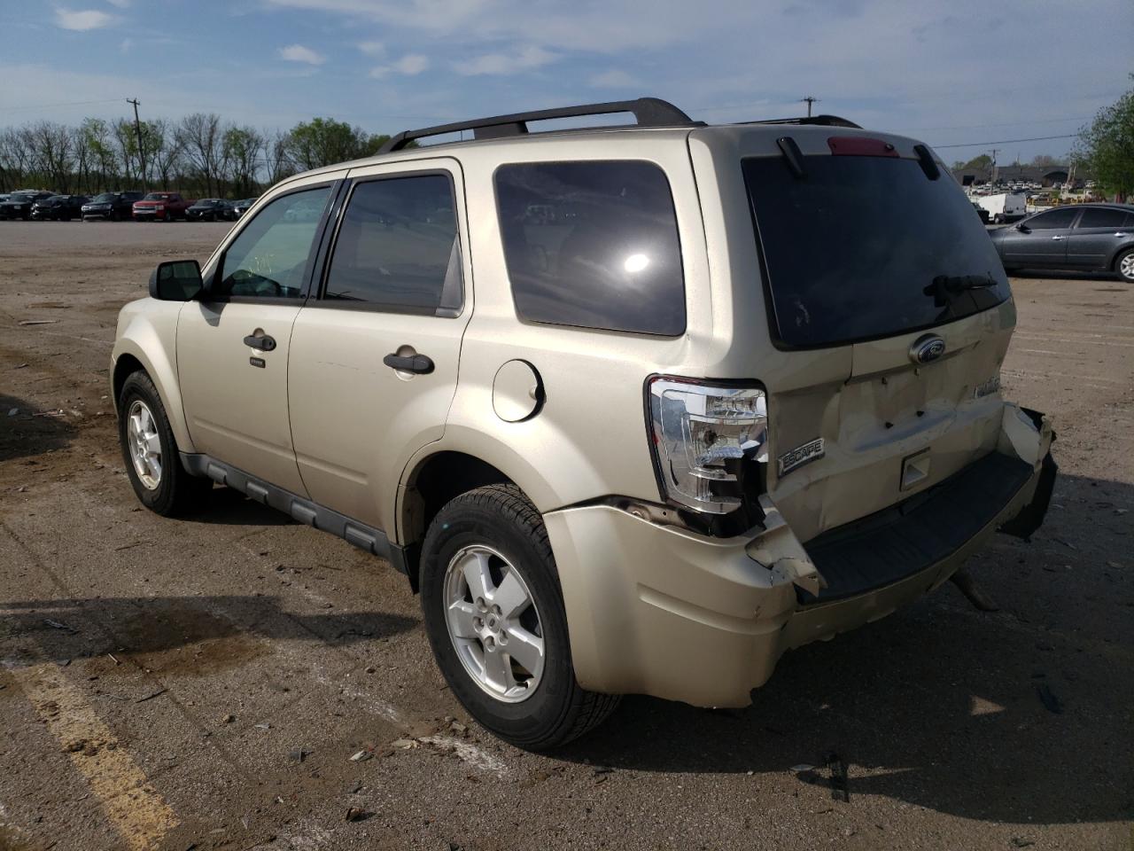 Photo 3 from auction – 2011 FORD ESCAPE XLT with VIN 1FMCU0D76BKA32270