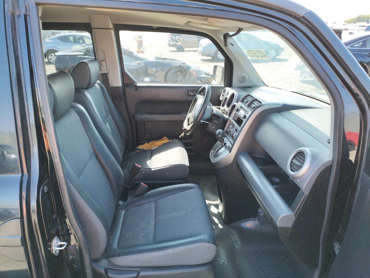 Photo 5 from auction – 2004 HONDA ELEMENT with VIN 5J6YH18344L006575