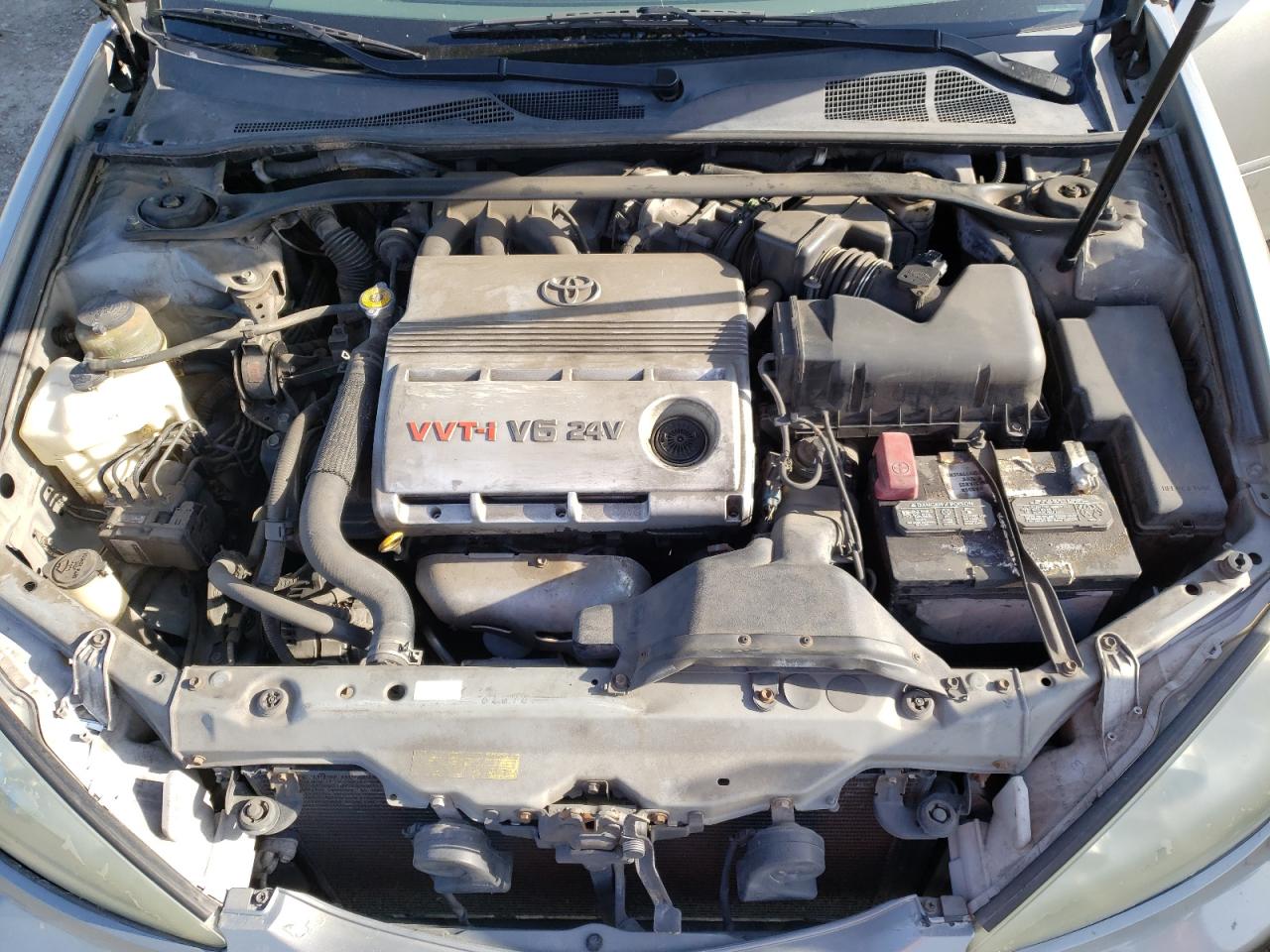Photo 7 from auction – 2005 TOYOTA CAMRY LE with VIN 4T1BF32K95U590864