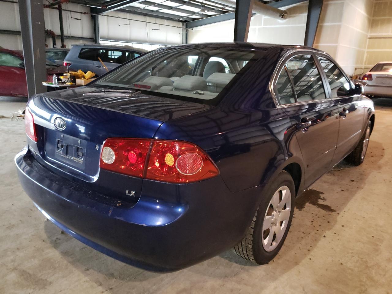 Photo 4 from auction – 2008 KIA OPTIMA LX with VIN KNAGE123585243859