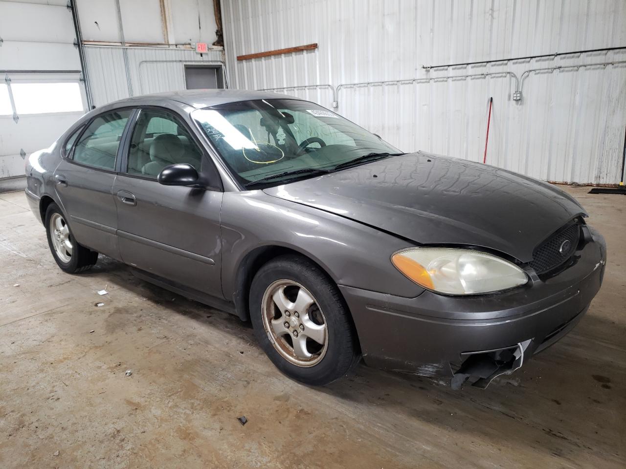 FORD TAURUS SE 2004 with VIN 1FAFP53U04G171416 - Photo from auction
